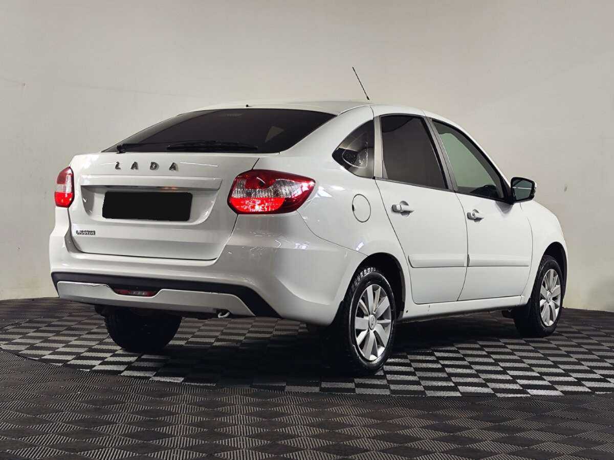 Lada (ВАЗ) Granta б/у, 2019, Механическая. Фото: #2