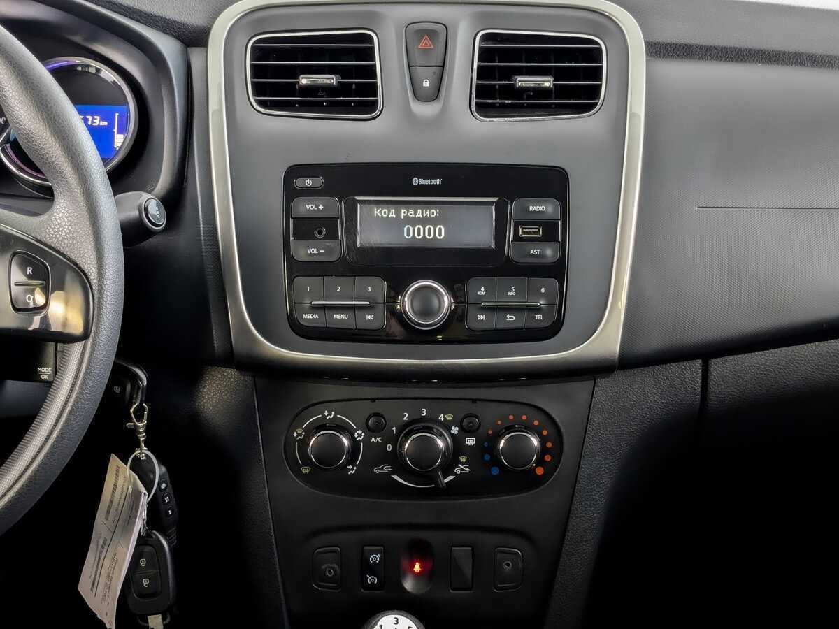 Renault Sandero б/у, 2018, Механическая. Фото: #14