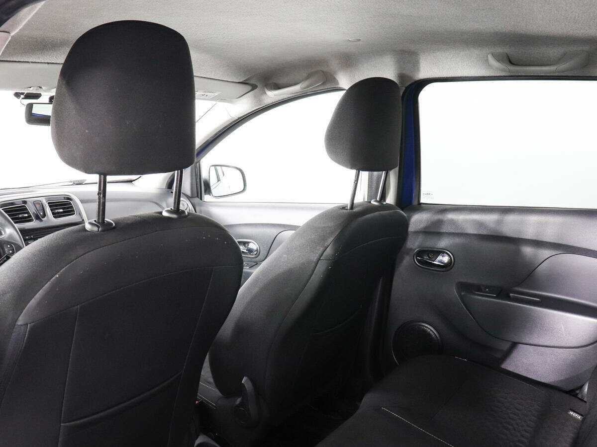 Renault Sandero б/у, 2016, Механическая. Фото: #10