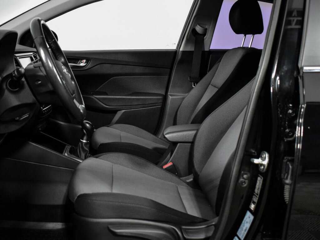 Hyundai Solaris б/у, 2017, Механическая. Фото: #10