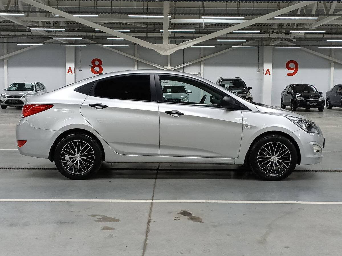 Hyundai Solaris б/у, 2016, Механическая. Фото: #3