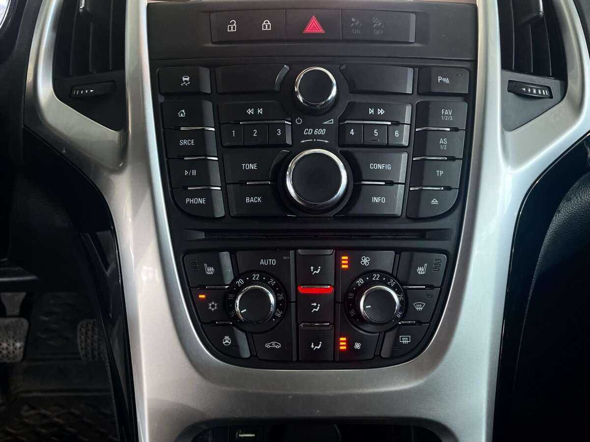 Opel Astra б/у, 2014, Механическая. Фото: #12