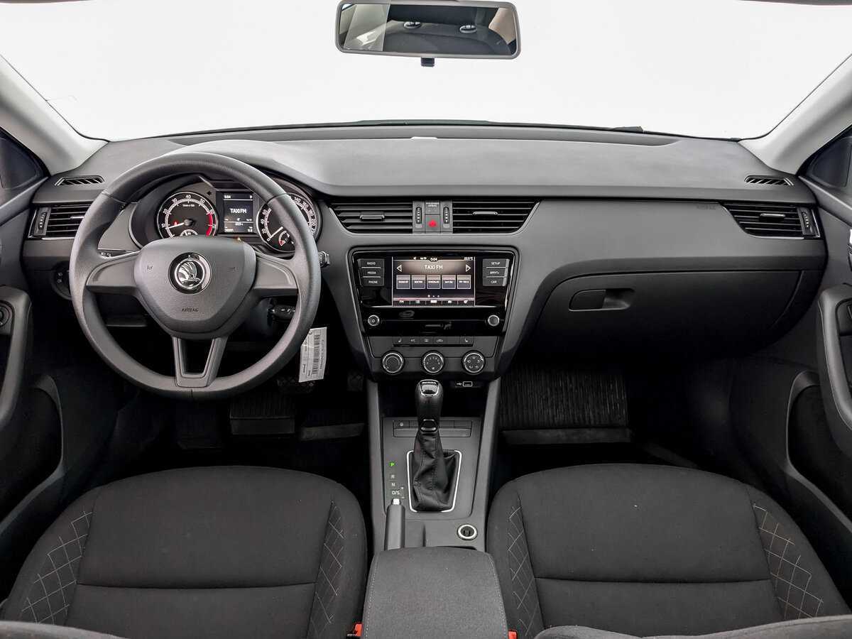 Skoda Octavia б/у, 2020, Автоматическая. Фото: #11