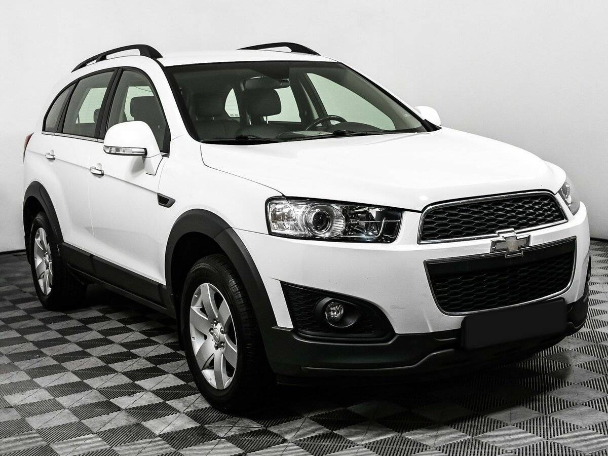 Chevrolet Captiva б/у, 2014, Автоматическая. Фото: #2