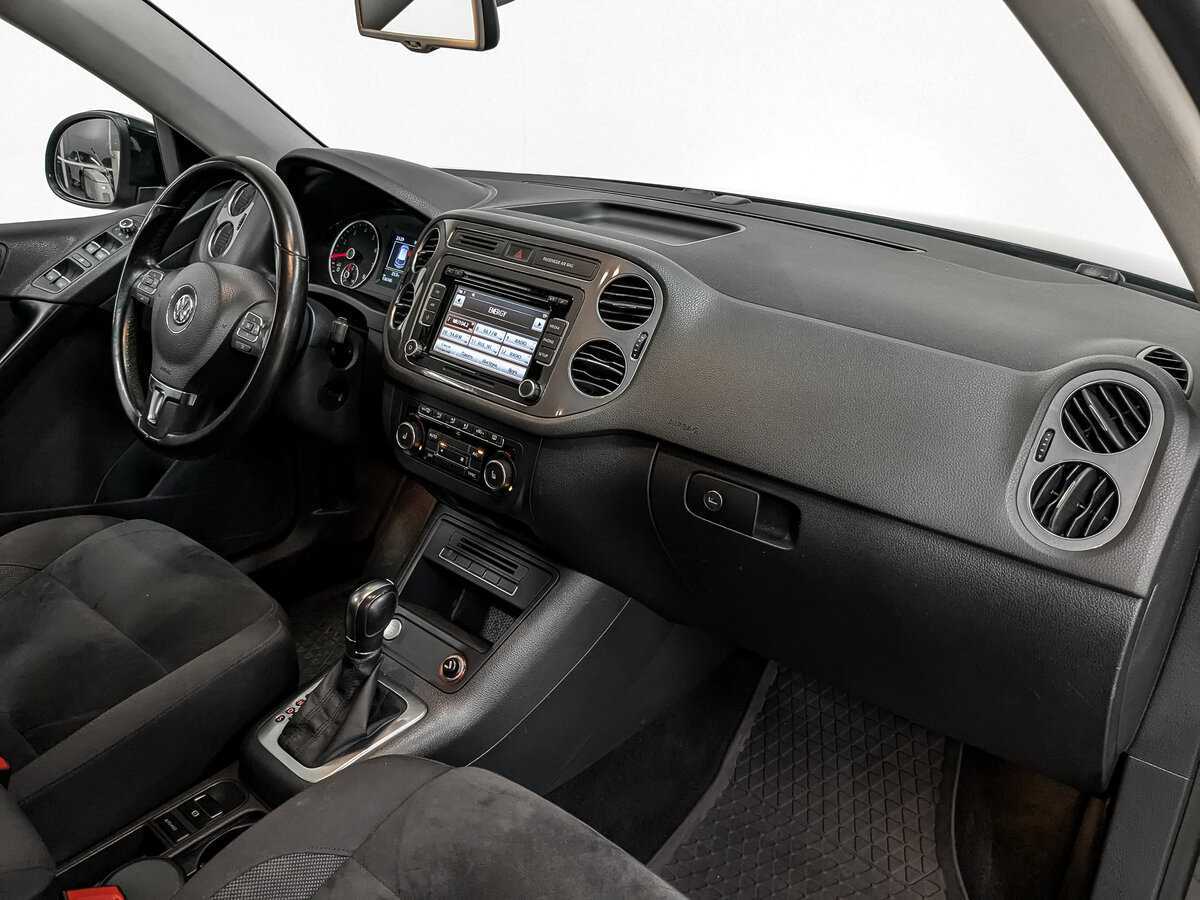 Volkswagen Tiguan б/у, 2015, Автоматическая. Фото: #12