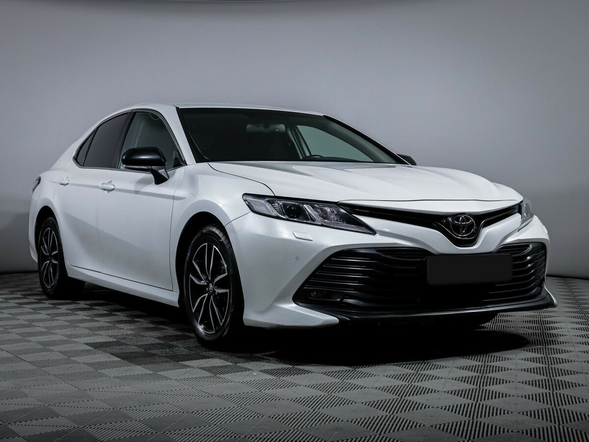 Toyota Camry б/у, 2020, Автоматическая. Фото: #2
