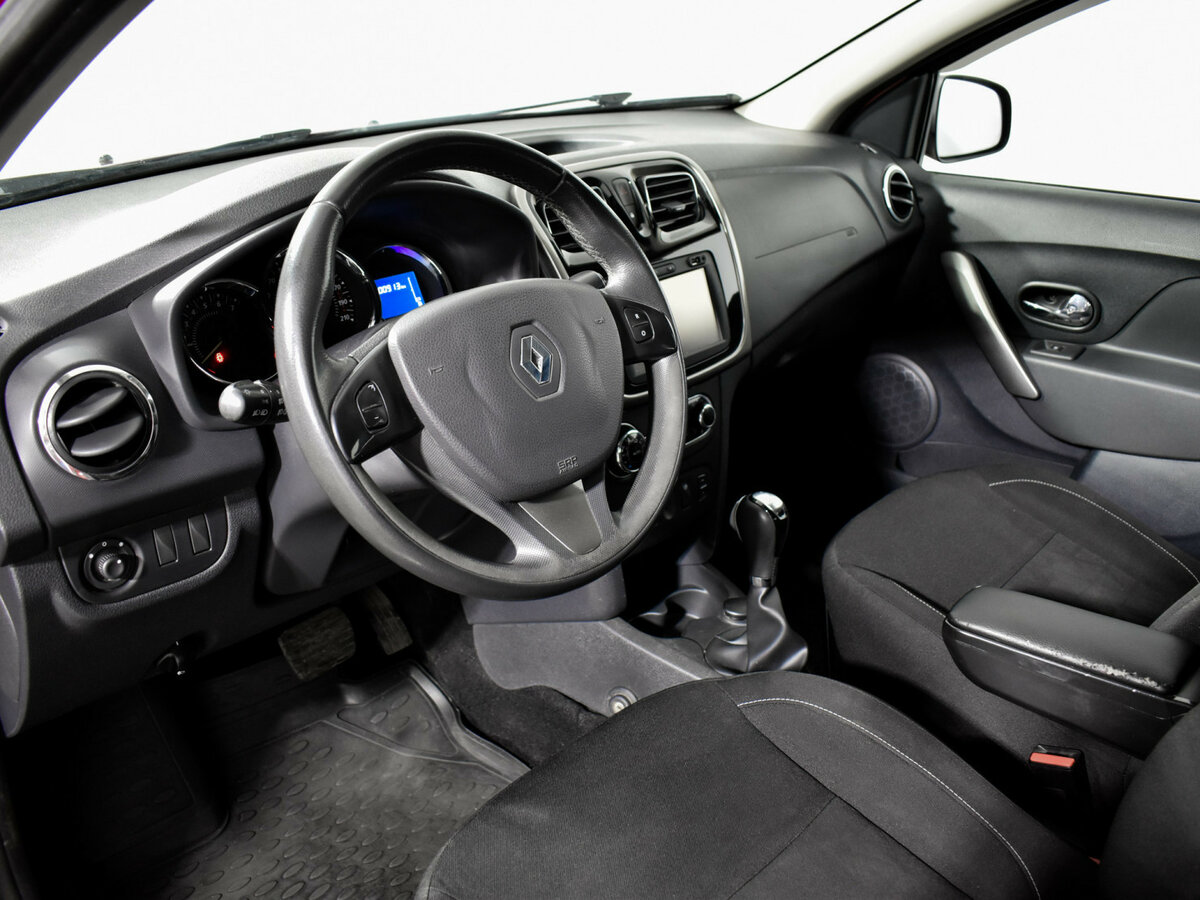 Renault Sandero б/у, 2016, Автоматическая. Фото: #8