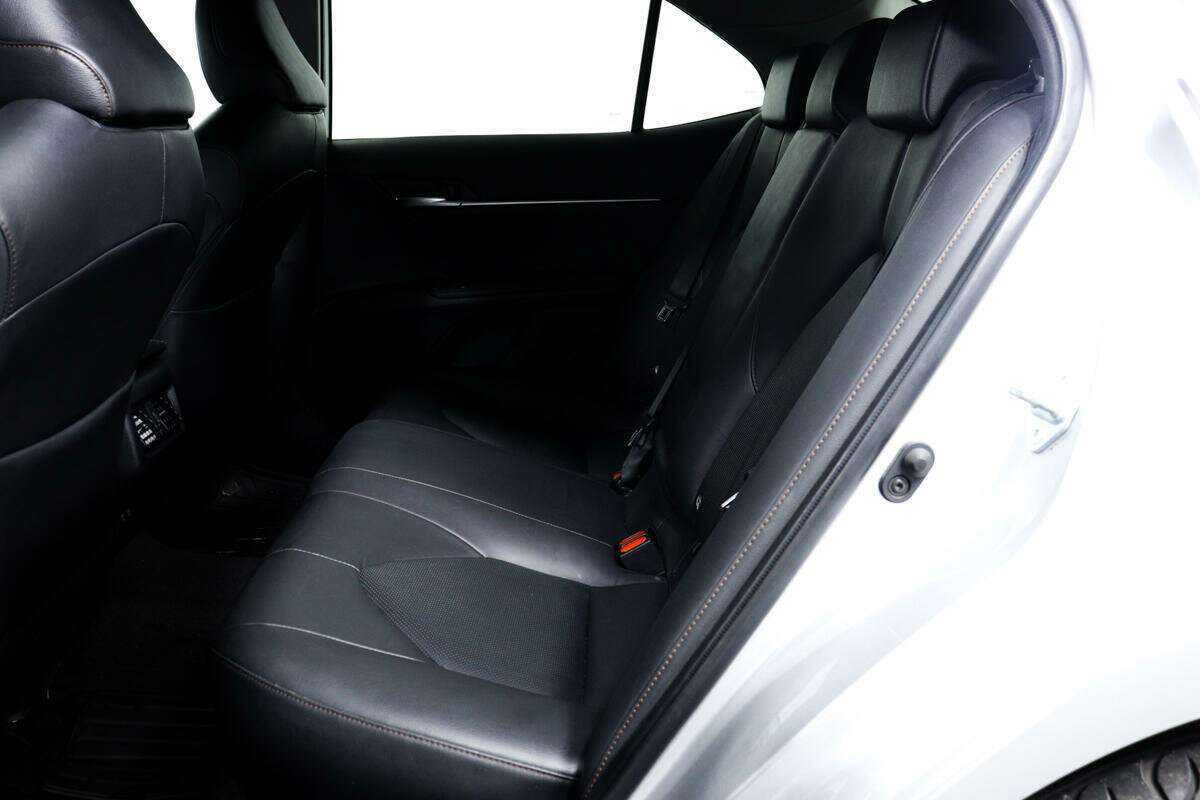 Toyota Camry б/у, 2018, Автоматическая. Фото: #11