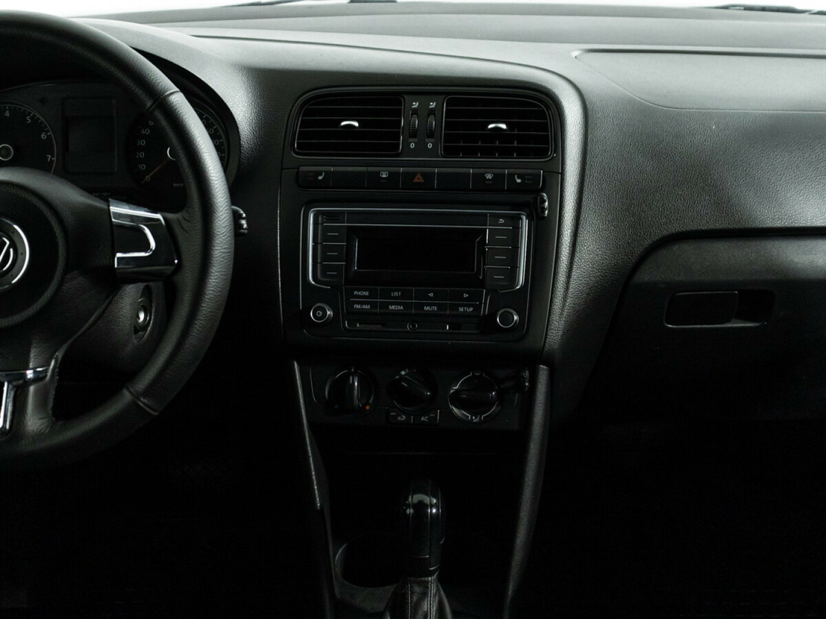 Volkswagen Polo б/у, 2013, Автоматическая. Фото: #13