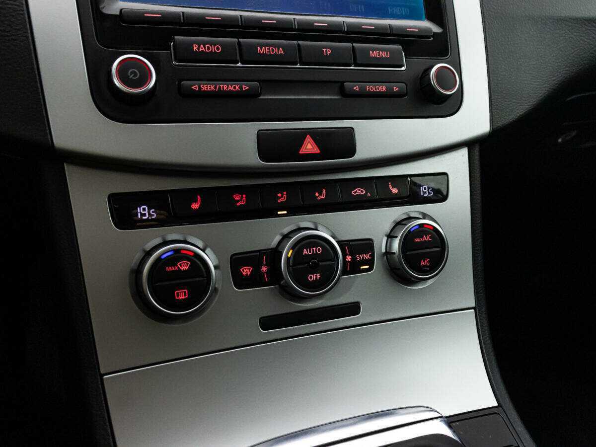 Volkswagen Passat б/у, 2013, Механическая. Фото: #15