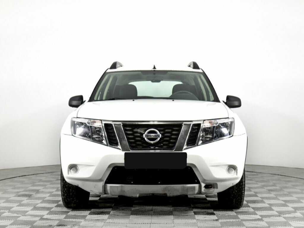 Nissan Terrano б/у, 2016, Механическая. Фото: #1