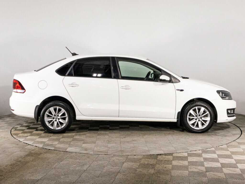 Volkswagen Polo б/у, 2017, Роботизированная. Фото: #3