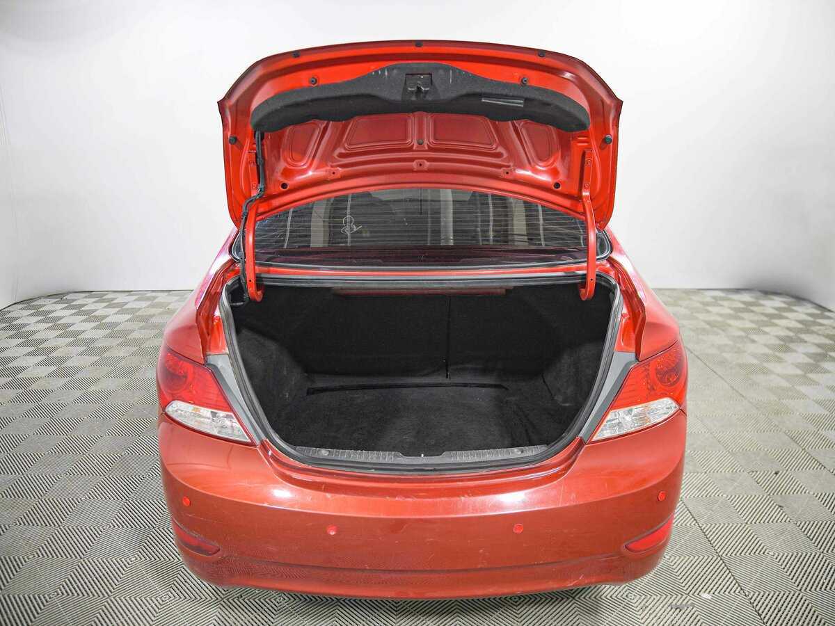 Hyundai Solaris б/у, 2012, Автоматическая. Фото: #12