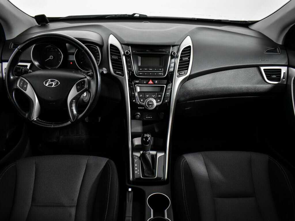 Hyundai i30 б/у, 2013, Автоматическая. Фото: #13