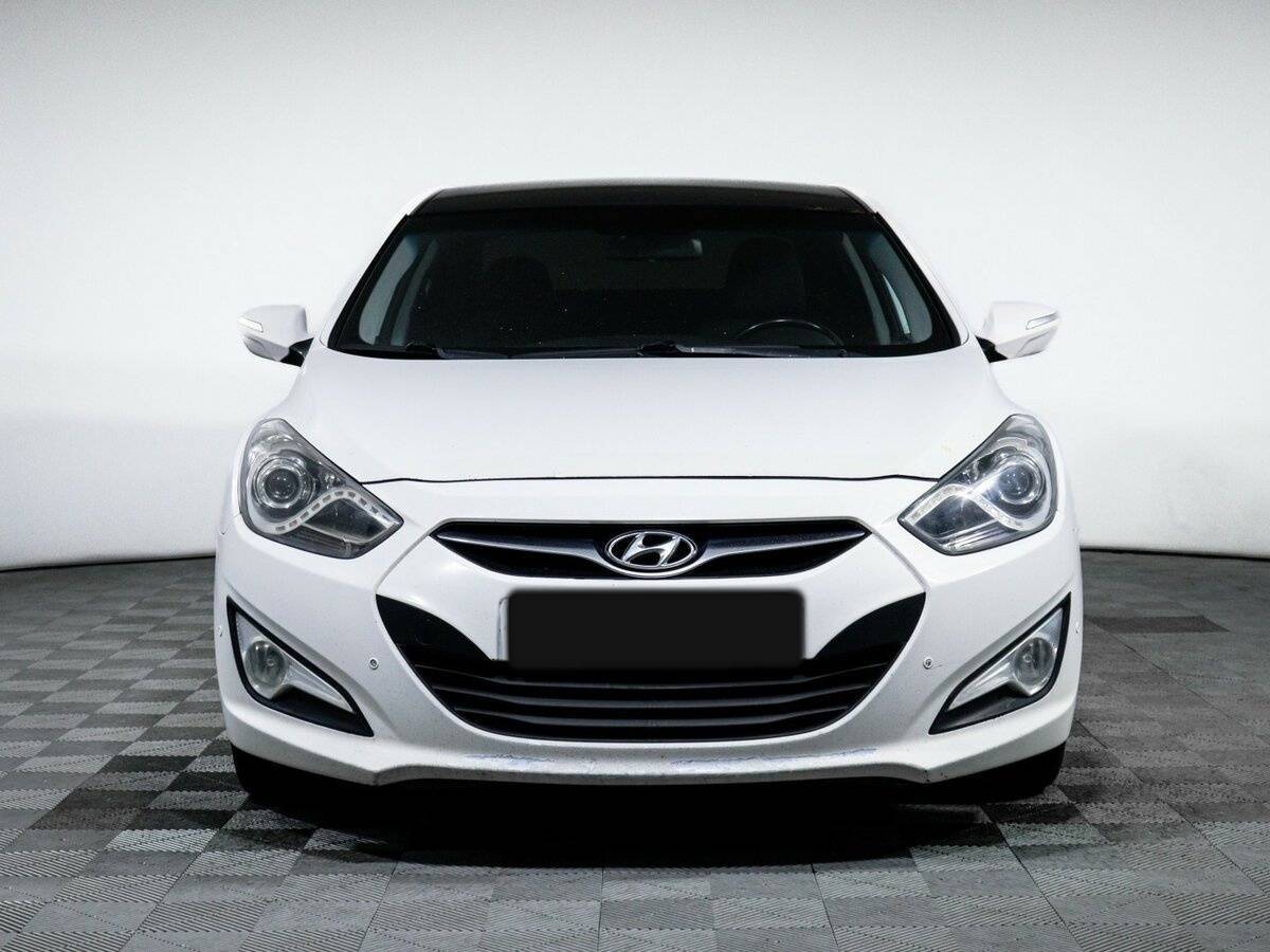 Hyundai i40 б/у, 2013, Автоматическая. Фото: #1