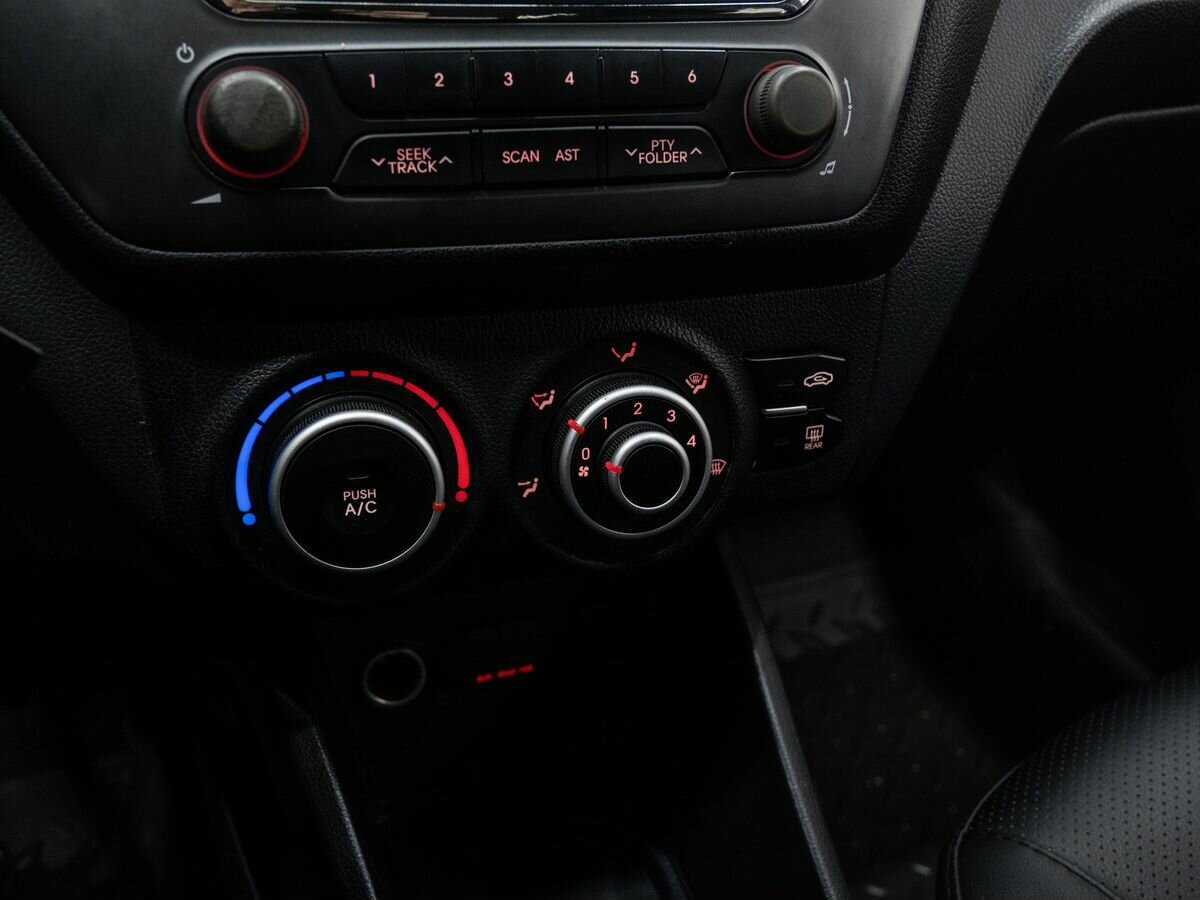 Kia Rio б/у, 2013, Механическая. Фото: #19
