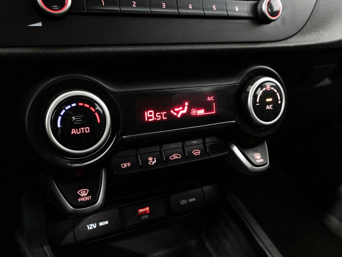 Kia Rio б/у, 2020, Автоматическая. Фото: #17