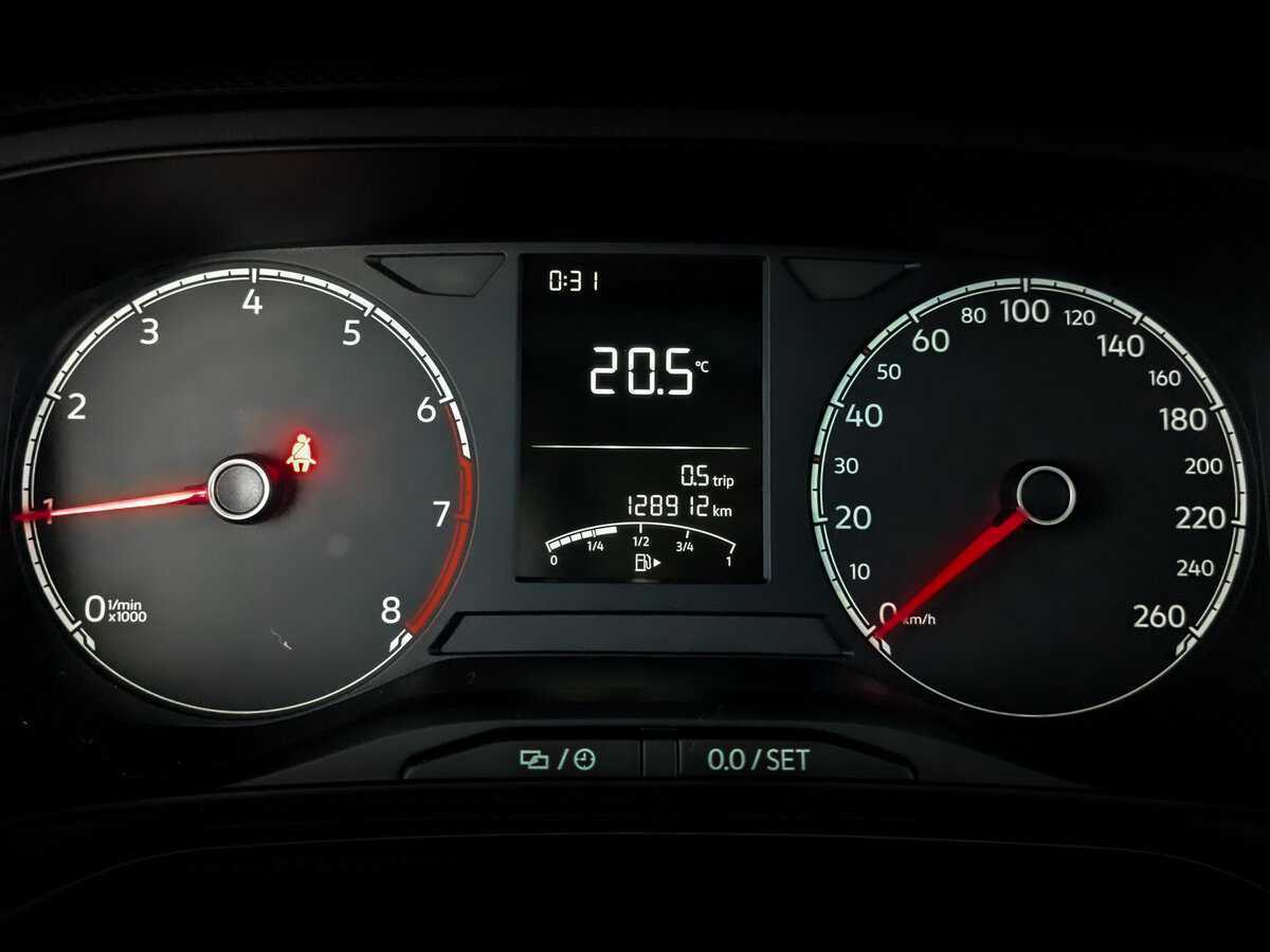 Volkswagen Polo б/у, 2021, Механическая. Фото: #12