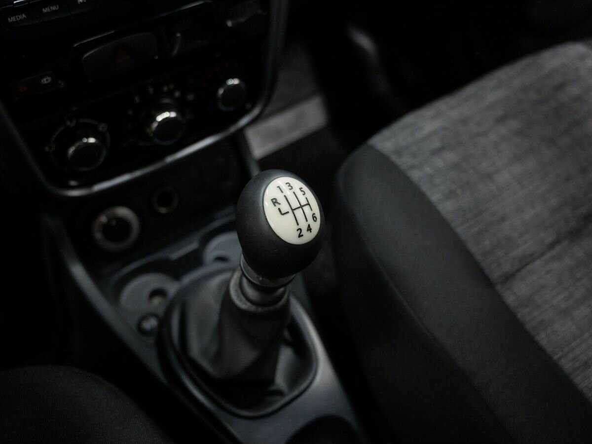 Renault Duster б/у, 2013, Механическая. Фото: #15