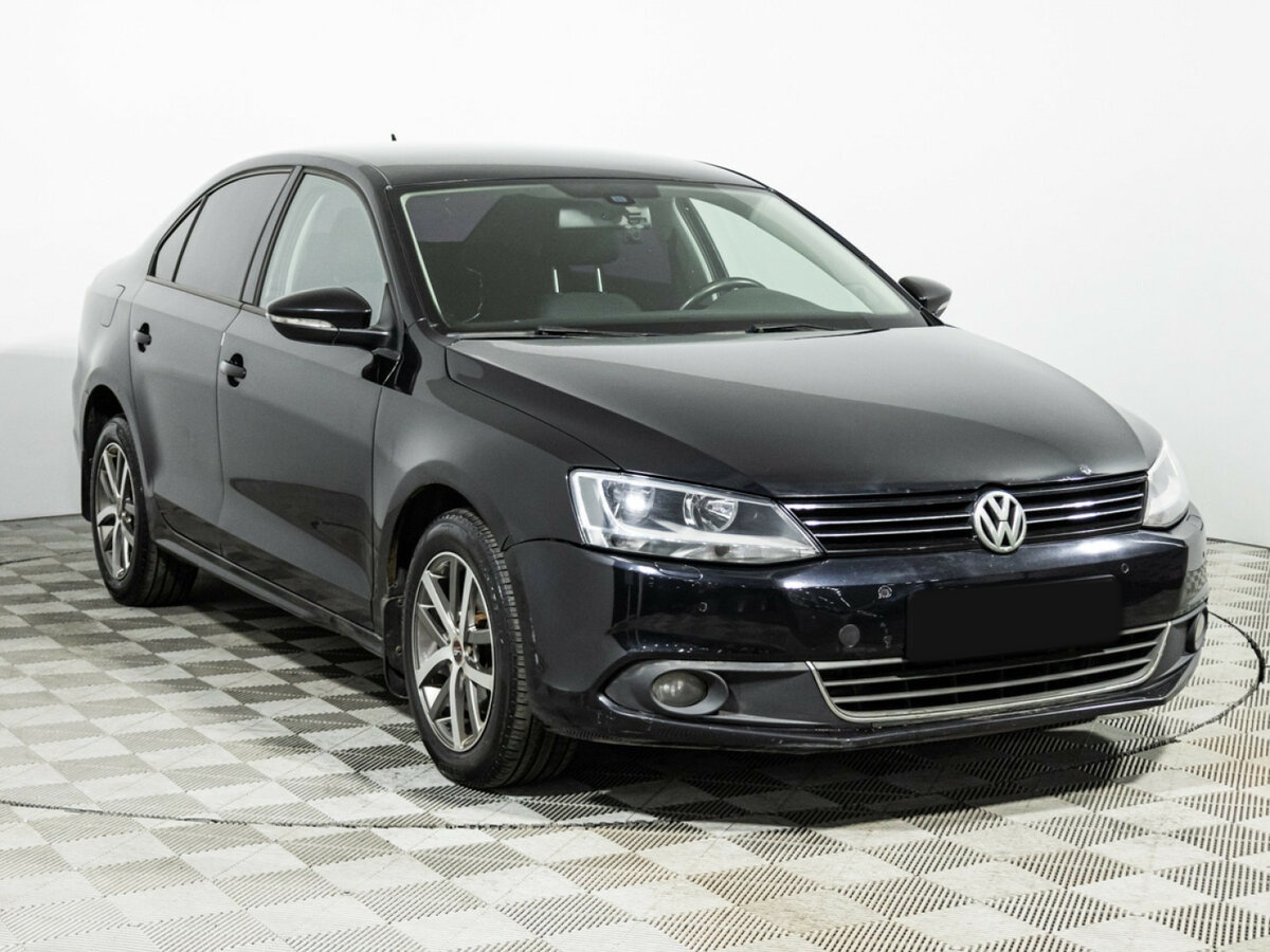 Volkswagen Jetta б/у, 2013, Роботизированная. Фото: #2
