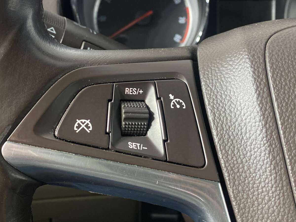 Opel Insignia б/у, 2013, Автоматическая. Фото: #11