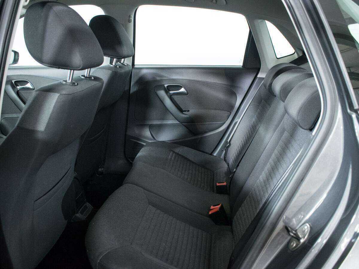 Volkswagen Polo б/у, 2012, Роботизированная. Фото: #9