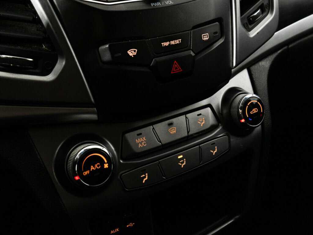 SsangYong Actyon б/у, 2014, Механическая. Фото: #15