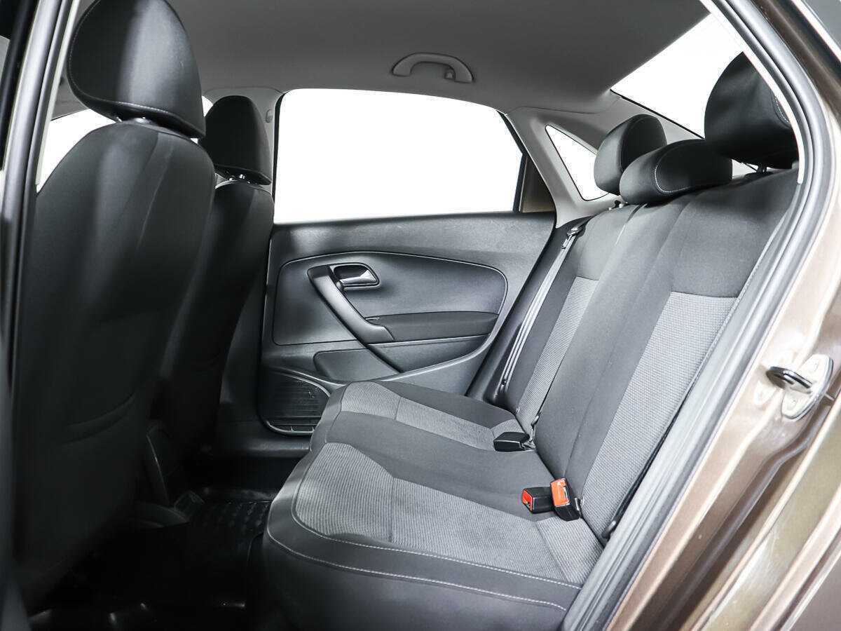 Volkswagen Polo б/у, 2016, Автоматическая. Фото: #9