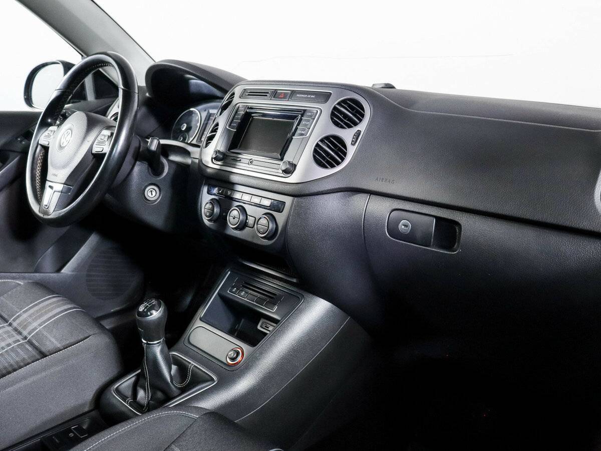 Volkswagen Tiguan б/у, 2016, Механическая. Фото: #5