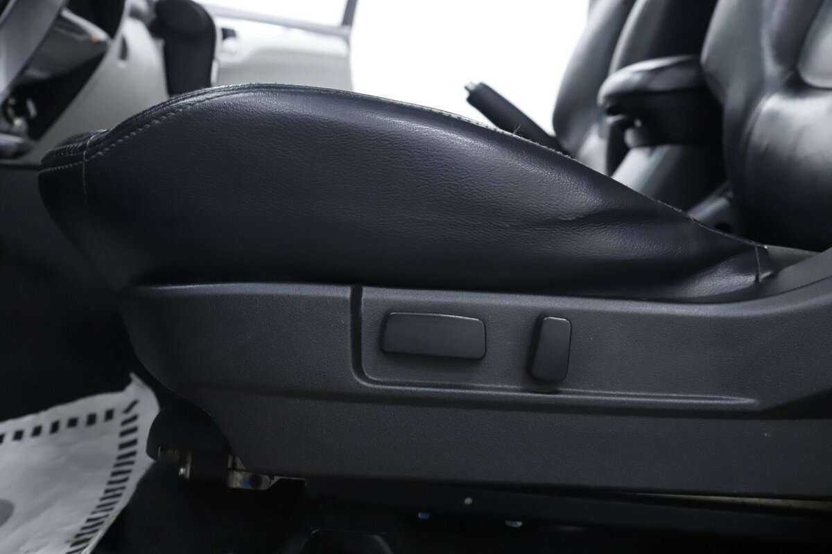 Mitsubishi Pajero Sport б/у, 2015, Автоматическая. Фото: #6