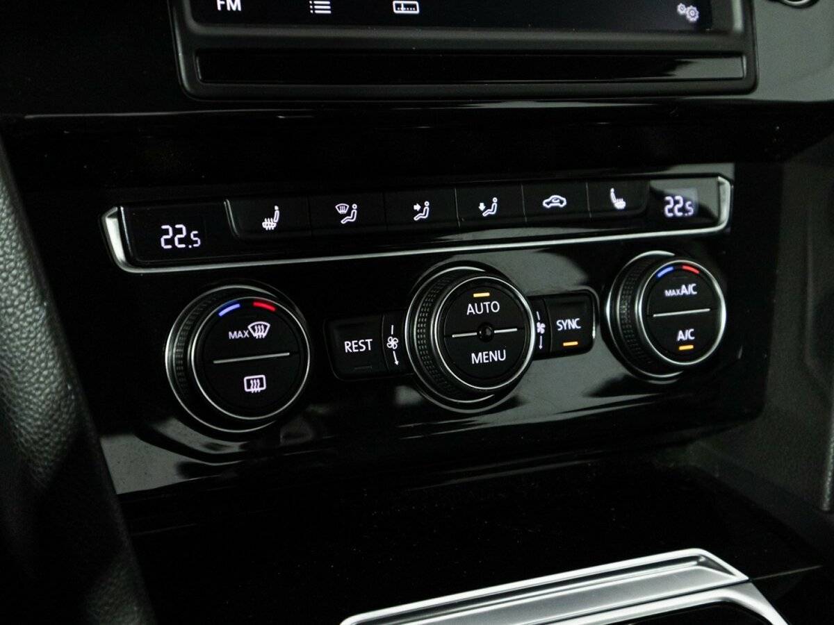 Volkswagen Passat б/у, 2017, Роботизированная. Фото: #19