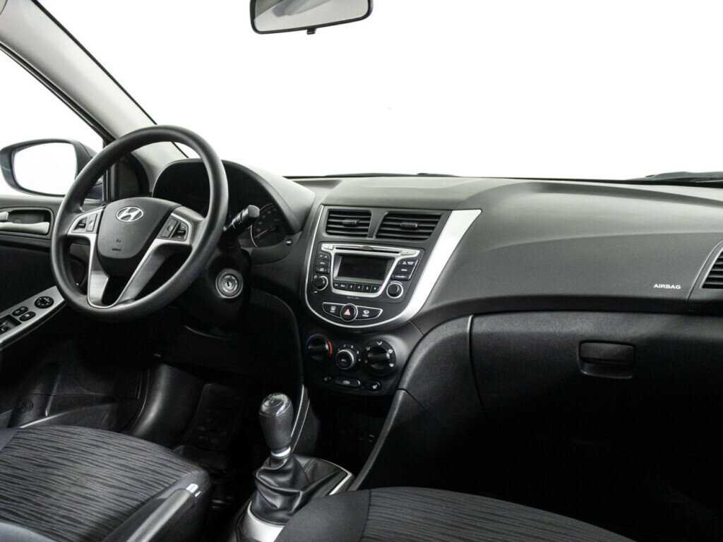 Hyundai Solaris б/у, 2016, Механическая. Фото: #8