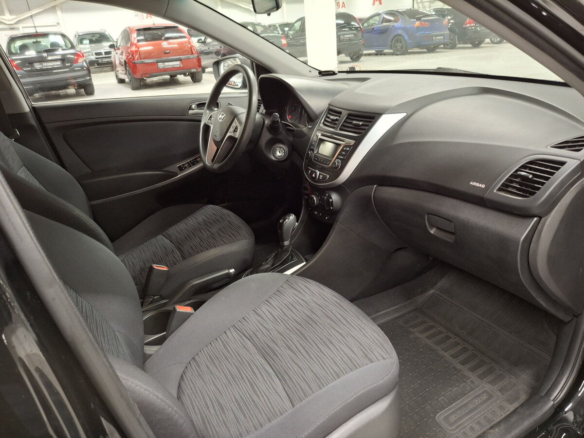 Hyundai Solaris б/у, 2015, Автоматическая. Фото: #10