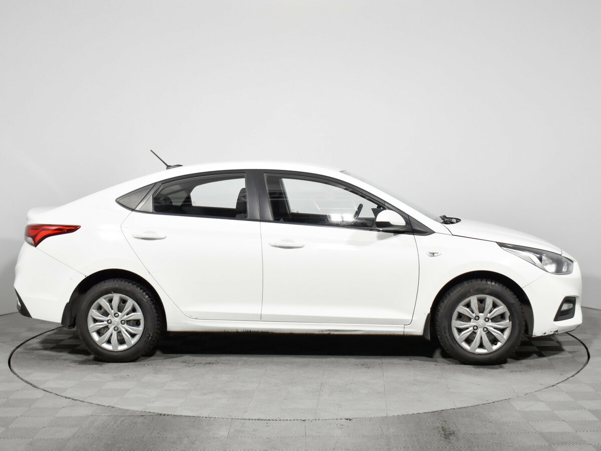 Hyundai Solaris б/у, 2018, Механическая. Фото: #3