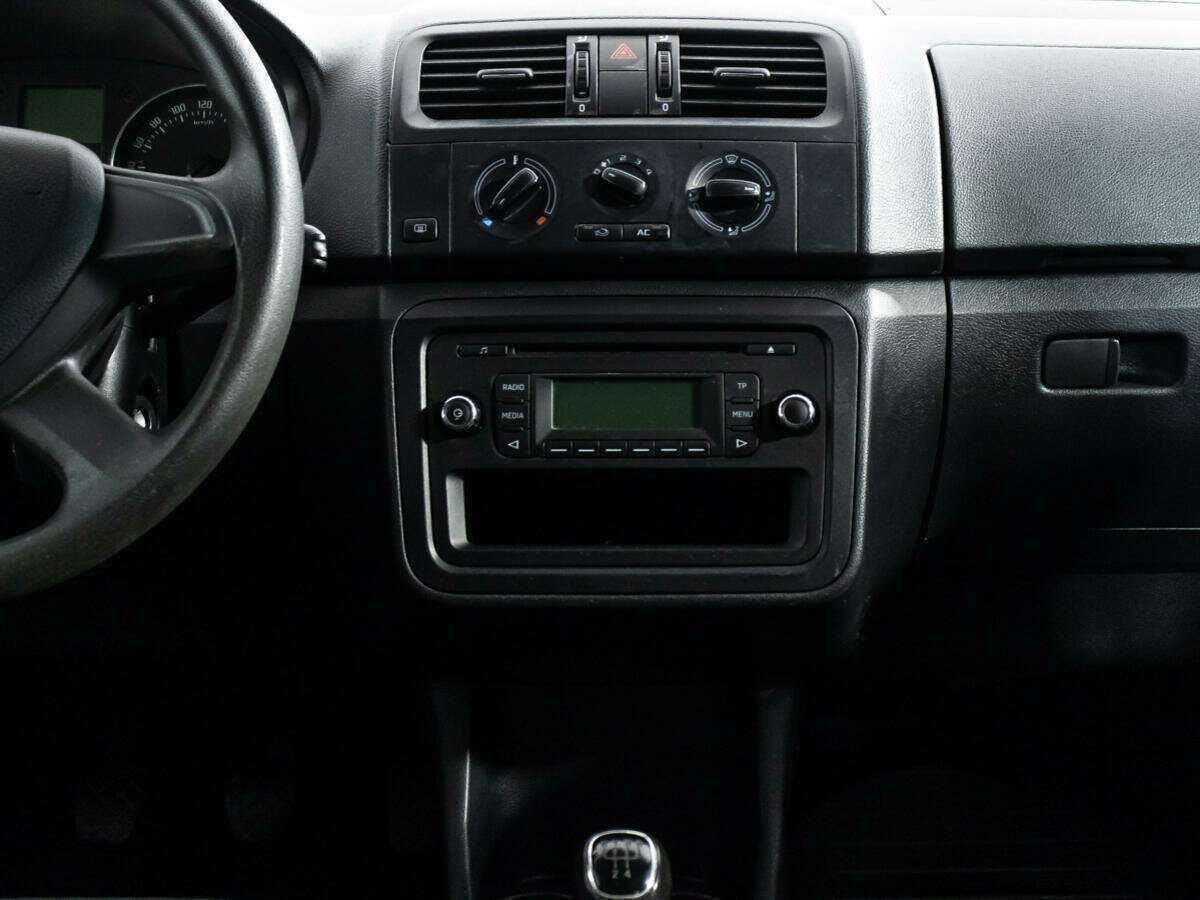 Skoda Fabia б/у, 2013, Механическая. Фото: #13