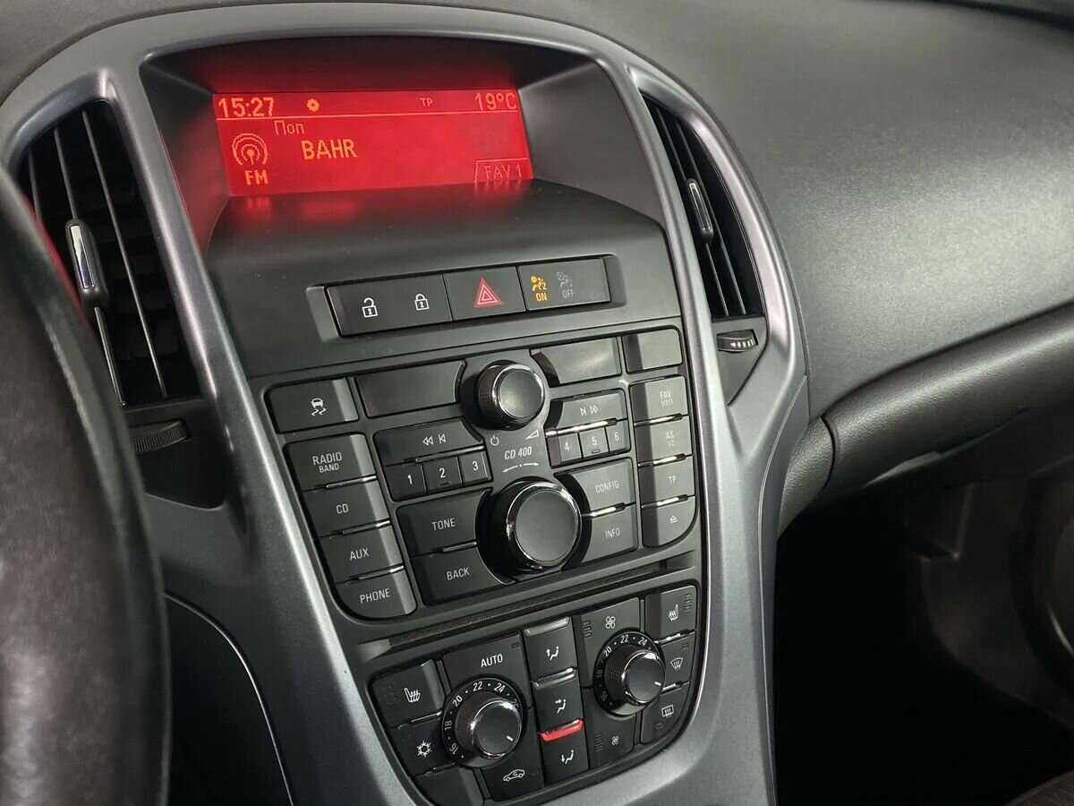 Opel Astra б/у, 2012, Автоматическая. Фото: #12