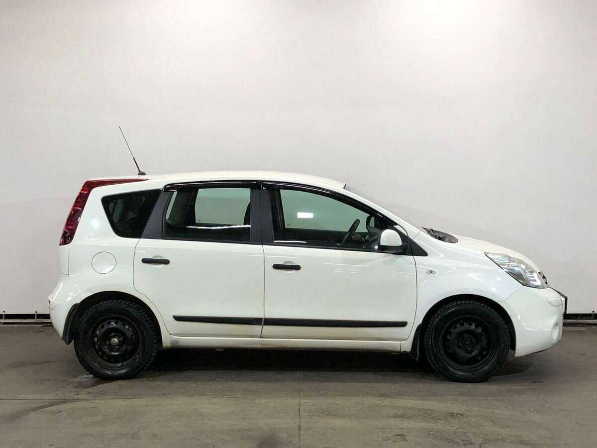 Nissan Note б/у, 2013, Механическая. Фото: #3