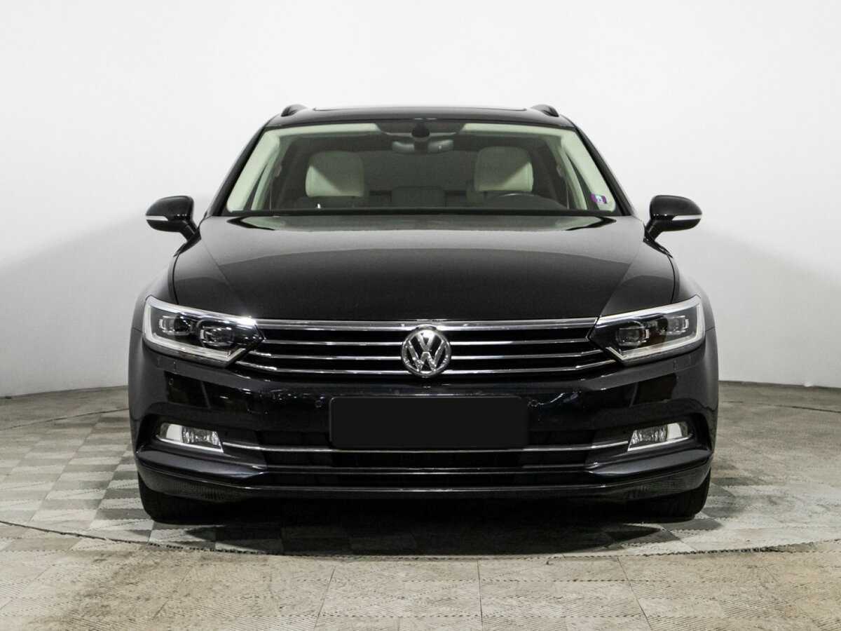 Volkswagen Passat б/у, 2018, Роботизированная. Фото: #1