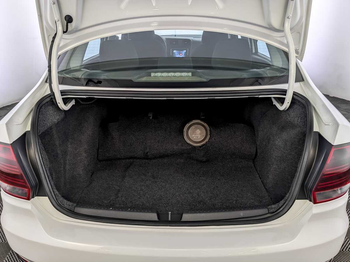 Volkswagen Polo б/у, 2020, Автоматическая. Фото: #9