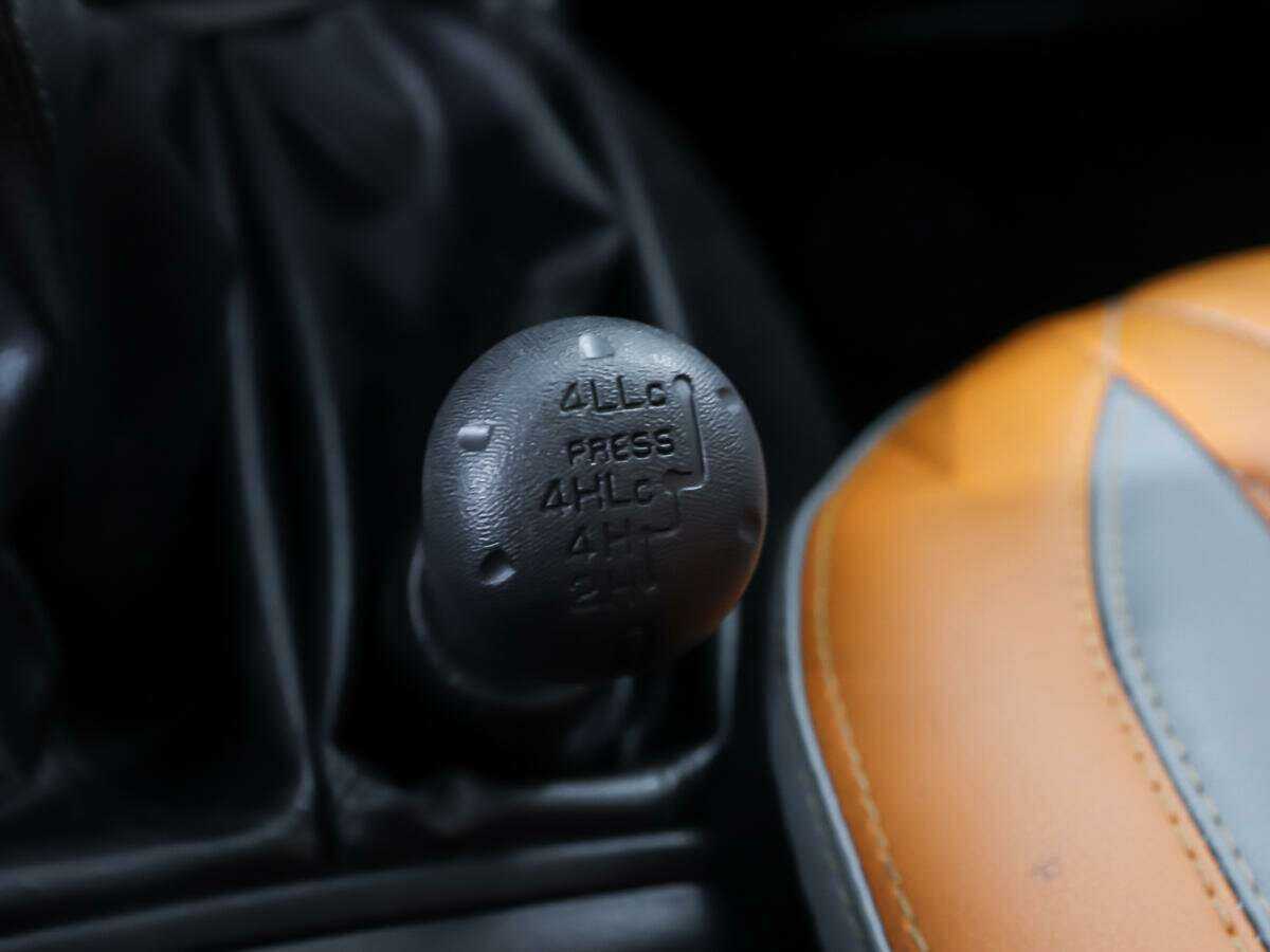 Mitsubishi Pajero Sport б/у, 2014, Механическая. Фото: #21