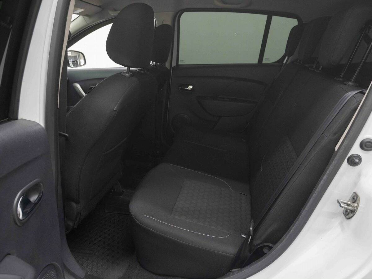 Renault Sandero б/у, 2016, Механическая. Фото: #8