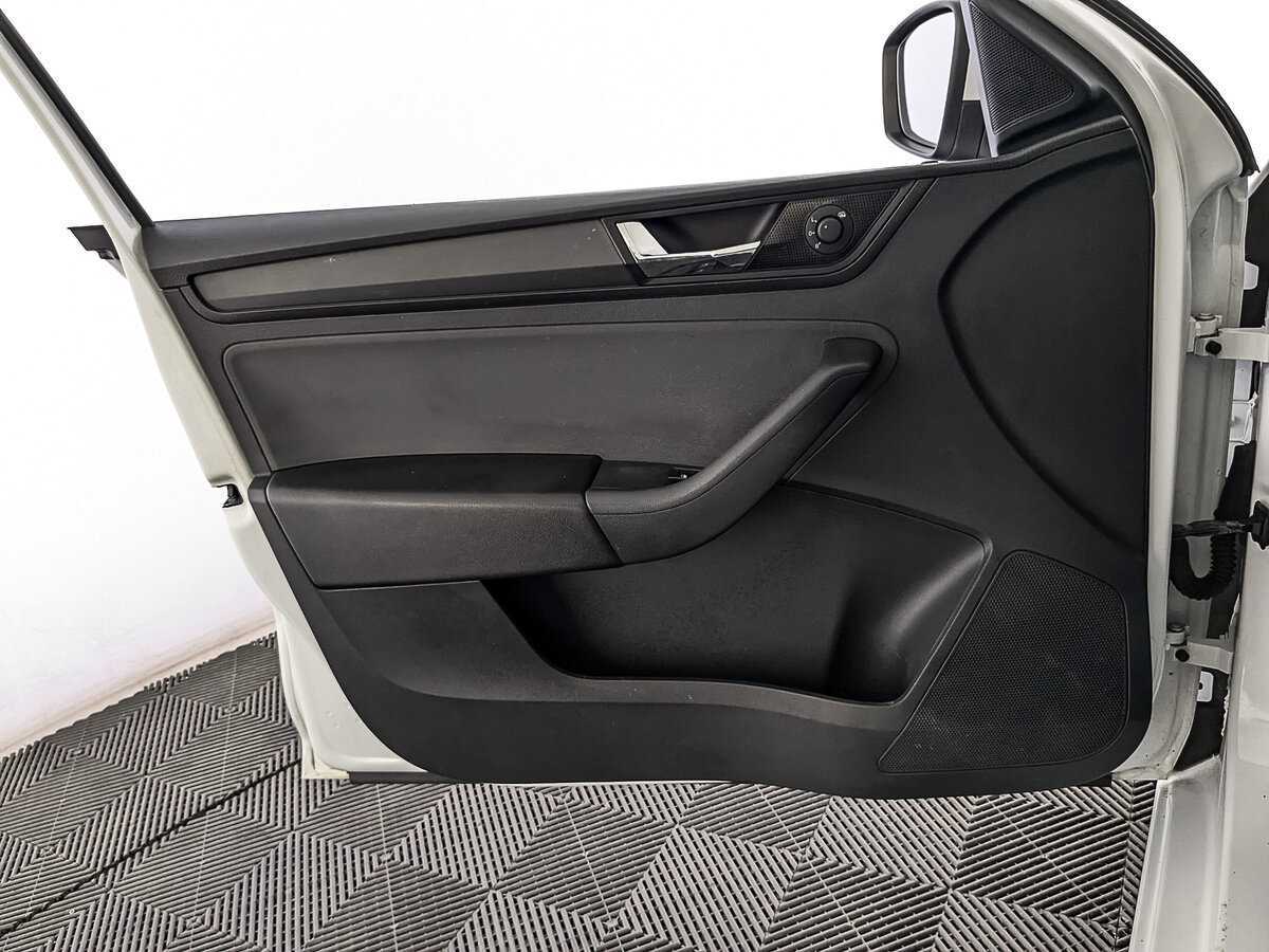 Skoda Rapid б/у, 2019, Механическая. Фото: #18
