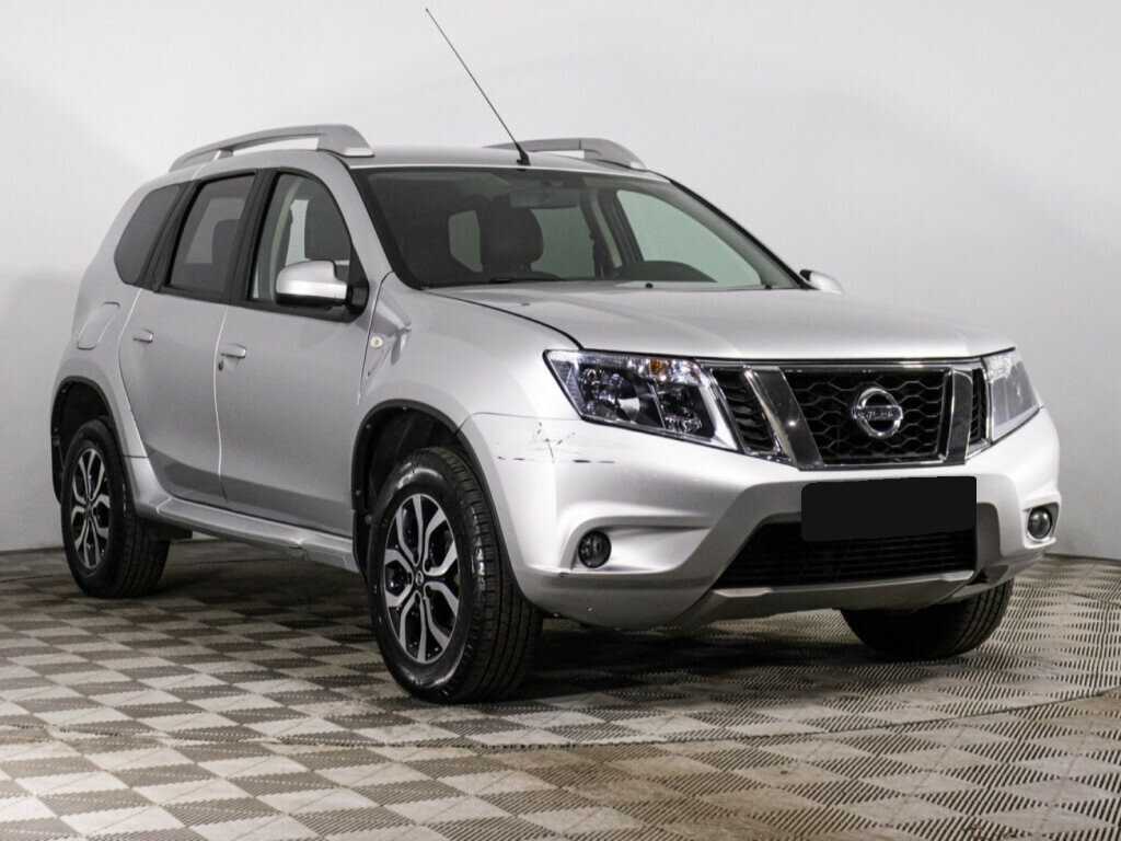 Nissan Terrano б/у, 2017, Автоматическая. Фото: #2
