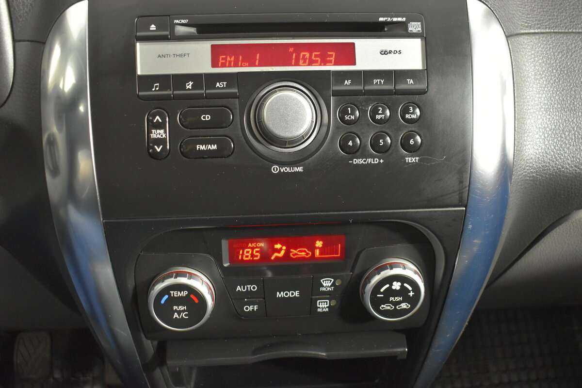 Suzuki SX4 б/у, 2013, Механическая. Фото: #13