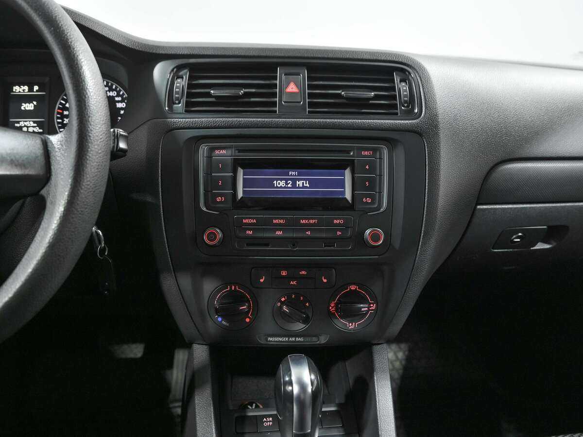 Volkswagen Jetta б/у, 2013, Автоматическая. Фото: #9