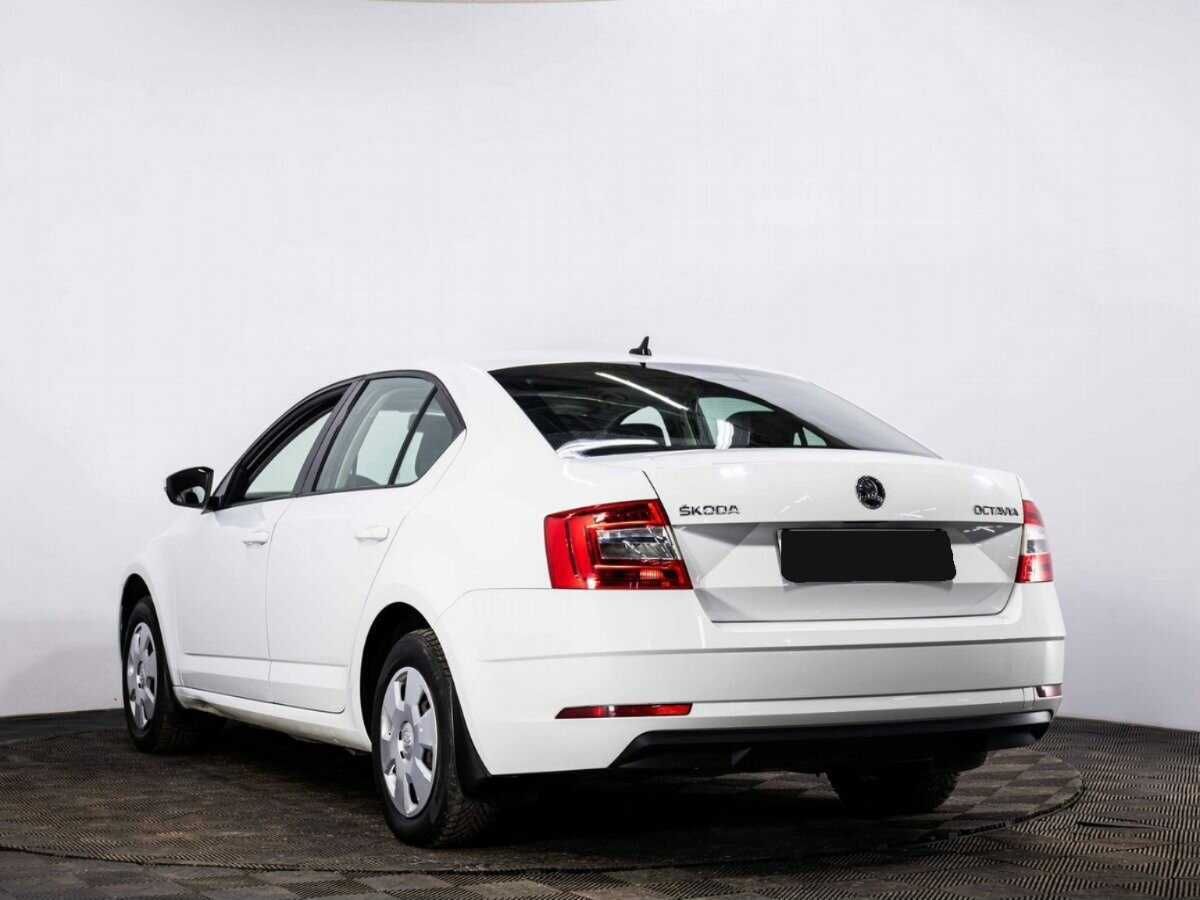 Skoda Octavia б/у, 2019, Механическая. Фото: #3