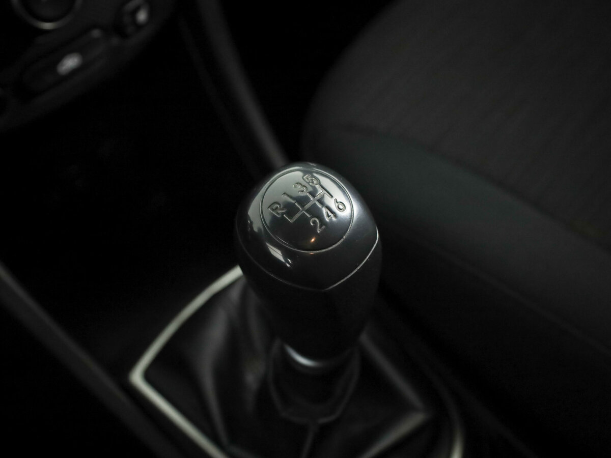 Hyundai Solaris б/у, 2016, Механическая. Фото: #9
