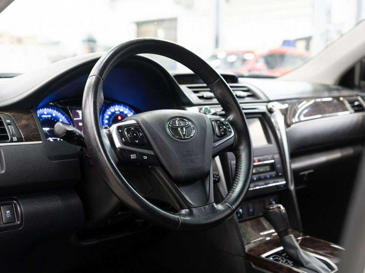 Toyota Camry б/у, 2016, Автоматическая. Фото: #4
