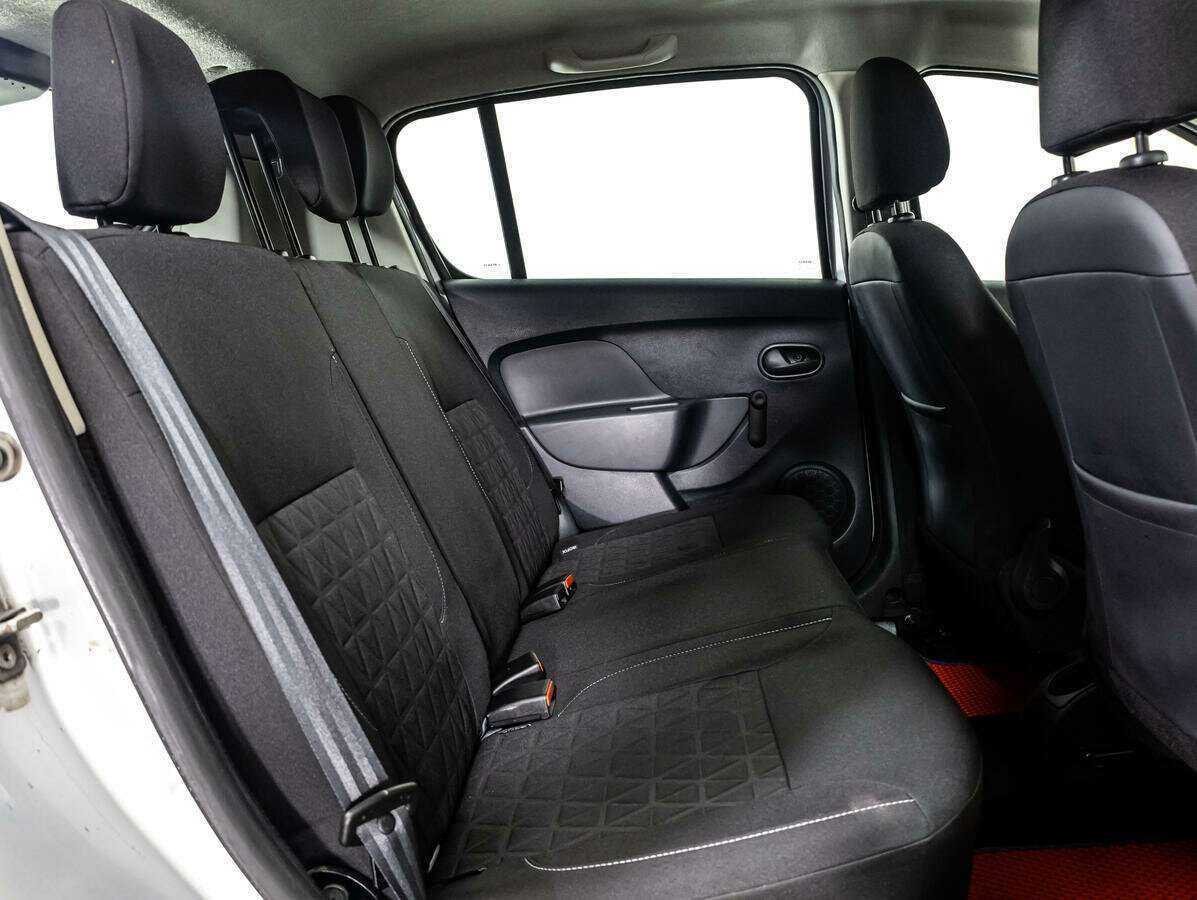 Renault Sandero б/у, 2015, Автоматическая. Фото: #8