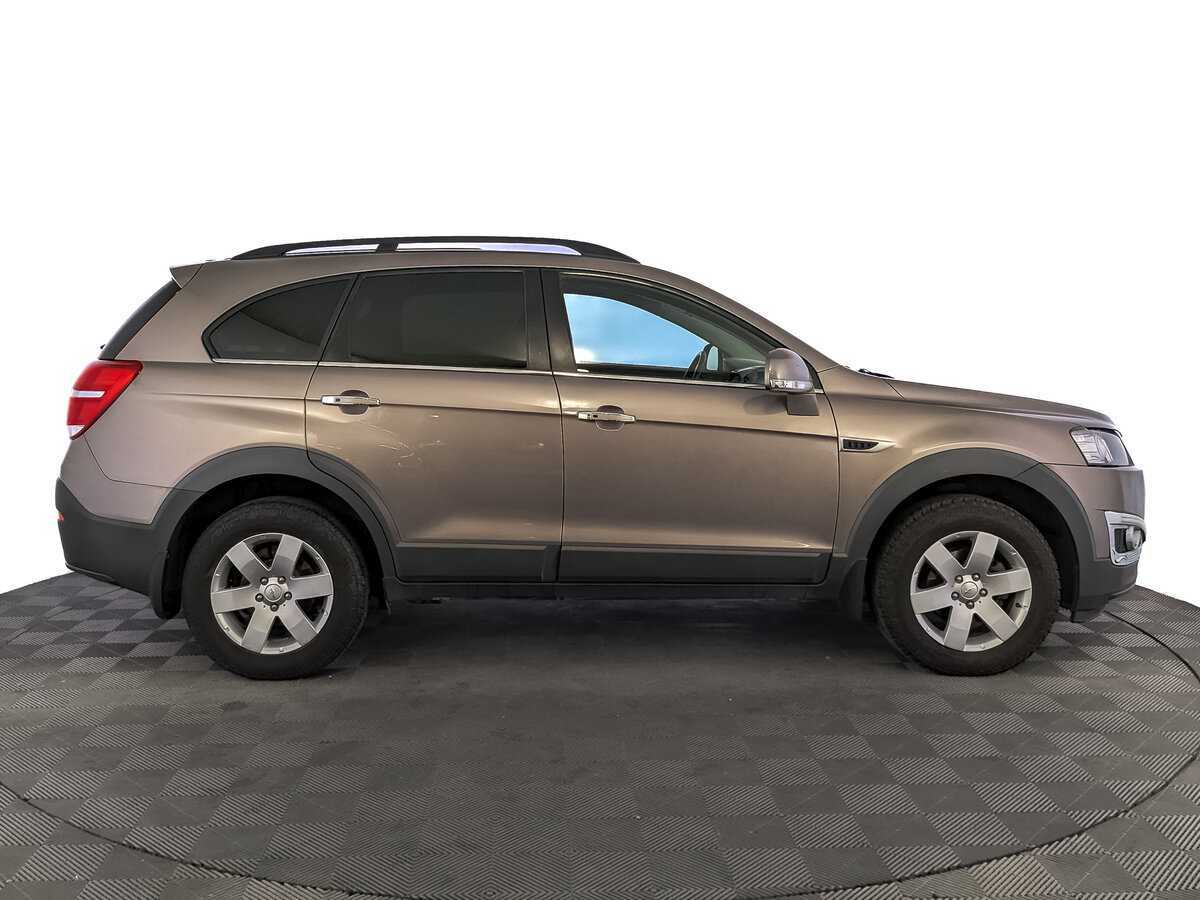Chevrolet Captiva б/у, 2015, Автоматическая. Фото: #3
